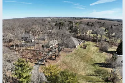 W307N6992  Club Cir, Merton, WI 53029 - Photo 3
