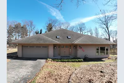 W307N6992  Club Cir, Merton, WI 53029 - Photo 1