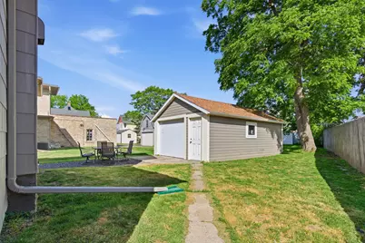 711 N Fourth St, Watertown, WI 53098 - Photo 5