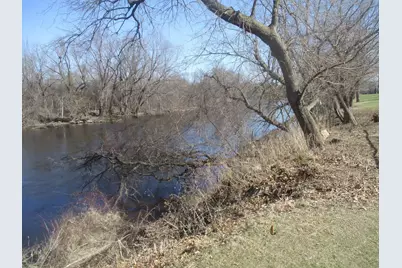 4155 W Rivers Edge Cir #4, Brown Deer, WI 53209 - Photo 13