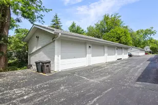 449 W Wisconsin Ave, Oconomowoc, WI 53066 - Photo 23