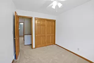 449 W Wisconsin Ave, Oconomowoc, WI 53066 - Photo 17