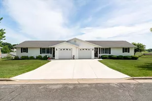 915 Rose St, Cashton, WI 54619 - Photo 1
