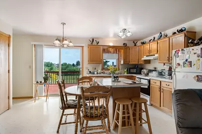 915  Rose St, Cashton, WI 54619 - Photo 27