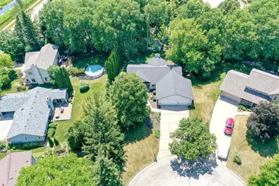 494  Quinlan Ct, Pewaukee, WI 53072 - Photo 47