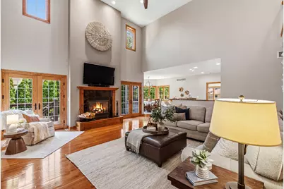 8415  Ravenswood Cir, Wauwatosa, WI 53226 - Photo 3