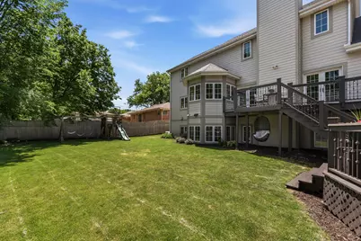 8415  Ravenswood Cir, Wauwatosa, WI 53226 - Photo 47