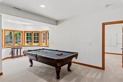8415  Ravenswood Cir, Wauwatosa, WI 53226 - Photo 33