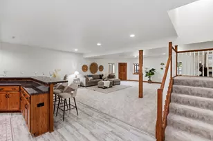 8415 Ravenswood Cir, Wauwatosa, WI 53226 - Photo 31
