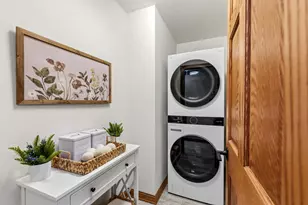 8415 Ravenswood Cir, Wauwatosa, WI 53226 - Photo 25