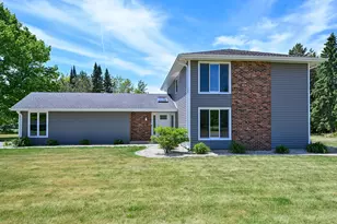 W299N5471 Arrow Ct, Merton, WI 53029 - Photo 1