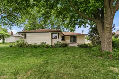 4936 S 65th St, Greenfield, WI 53220 - Photo 27