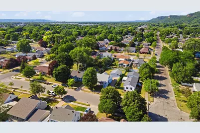 2821  Birch St, La Crosse, WI 54601 - Photo 3