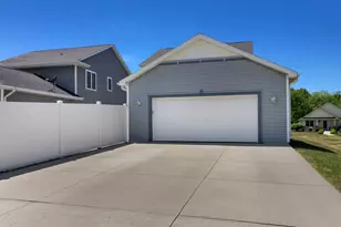1116 Springbrook Dr, Burlington, WI 53105 - Photo 23
