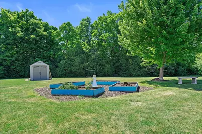 4219 W Pebble Beach Ct, Franklin, WI 53132 - Photo 37