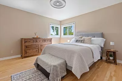 4219 W Pebble Beach Ct, Franklin, WI 53132 - Photo 17