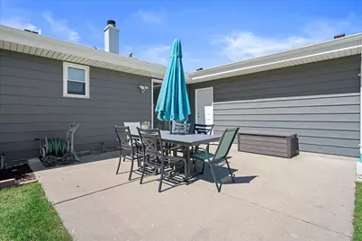 4219 W Pebble Beach Ct, Franklin, WI 53132 - Photo 31