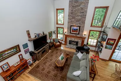 12240 W Van Norman Ct, Greenfield, WI 53228 - Photo 9