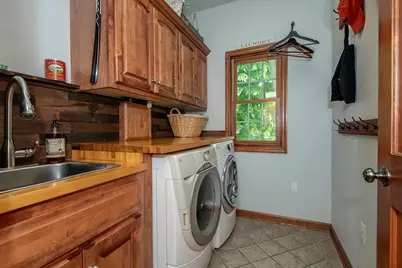 12240 W Van Norman Ct, Greenfield, WI 53228 - Photo 39