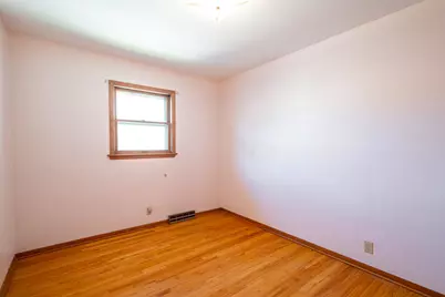 521 N 105th St, Wauwatosa, WI 53226 - Photo 15