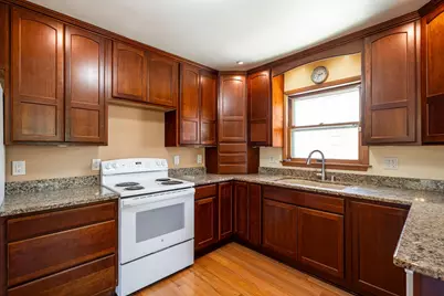 521 N 105th St, Wauwatosa, WI 53226 - Photo 3