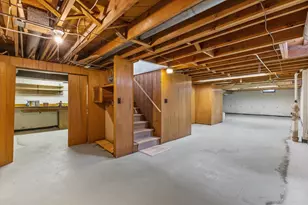521 N 105th St, Wauwatosa, WI 53226 - Photo 29