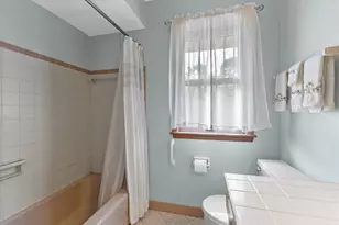 521 N 105th St, Wauwatosa, WI 53226 - Photo 21