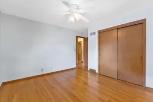 521 N 105th St, Wauwatosa, WI 53226 - Photo 25