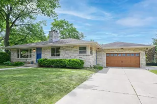 11909 W Vliet St, Wauwatosa, WI 53226 - Photo 1