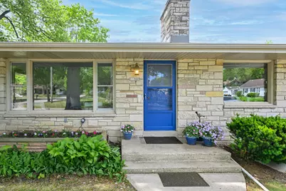 11909 W Vliet St, Wauwatosa, WI 53226 - Photo 3
