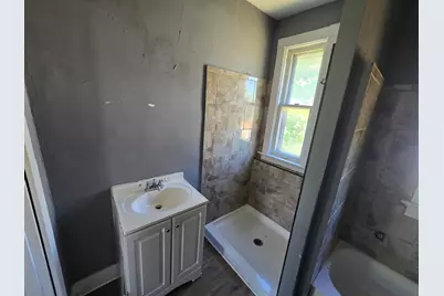 2945 N 23rd St, Milwaukee, WI 53206 - Photo 17