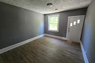 2945 N 23rd St, Milwaukee, WI 53206 - Photo 23
