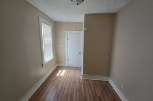 2945 N 23rd St, Milwaukee, WI 53206 - Photo 11