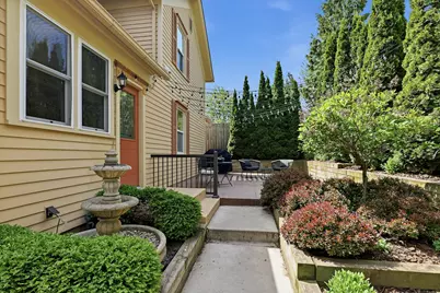 822 N 4th St, Sheboygan, WI 53081 - Photo 27