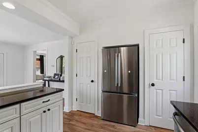 822 N 4th St, Sheboygan, WI 53081 - Photo 5