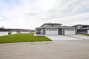 1200 Sween Dr, Holmen, WI 54636 - Photo 41
