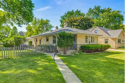 2569 S 97th St, West Allis, WI 53227 - Photo 3