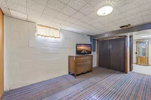 2569 S 97th St, West Allis, WI 53227 - Photo 23