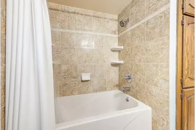 2569 S 97th St, West Allis, WI 53227 - Photo 13