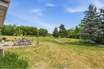 611  Woodland Cir, Racine, WI 53185 - Photo 23