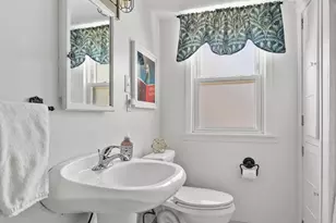 1010 St Clair St, Manitowoc, WI 54220 - Photo 25