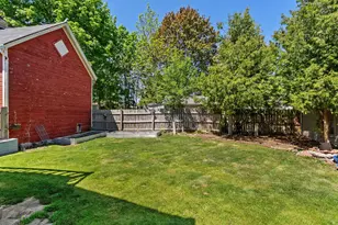 1010 St Clair St, Manitowoc, WI 54220 - Photo 39