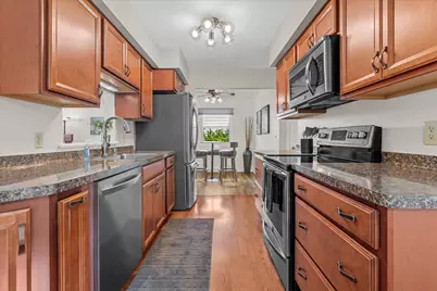 1139  Dogwood Ln, Waukesha, WI 53189 - Photo 11