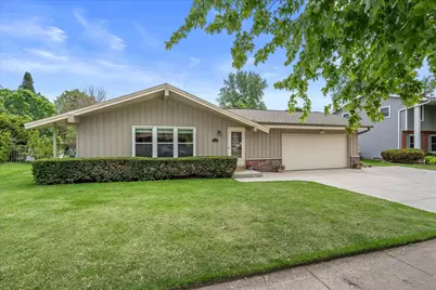 1139  Dogwood Ln, Waukesha, WI 53189 - Photo 41
