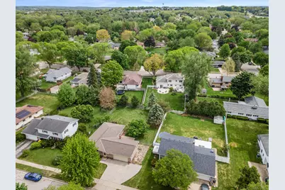 1139  Dogwood Ln, Waukesha, WI 53189 - Photo 39
