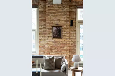 191 N Broadway St #305, Milwaukee, WI 53202 - Photo 7