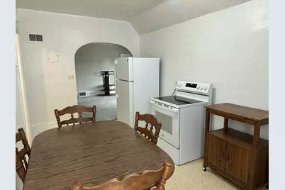 204  Park Ave, Waupun, WI 53963 - Photo 9