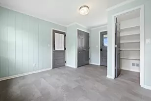 7828 W Puetz Rd, Franklin, WI 53132 - Photo 21