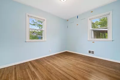 7828 W Puetz Rd, Franklin, WI 53132 - Photo 17