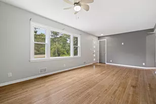 7828 W Puetz Rd, Franklin, WI 53132 - Photo 7